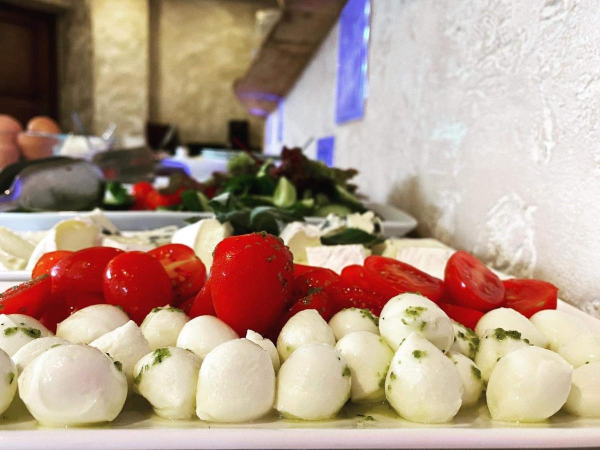 Floros Simfonija Hotel Sventoji Bagian luar foto