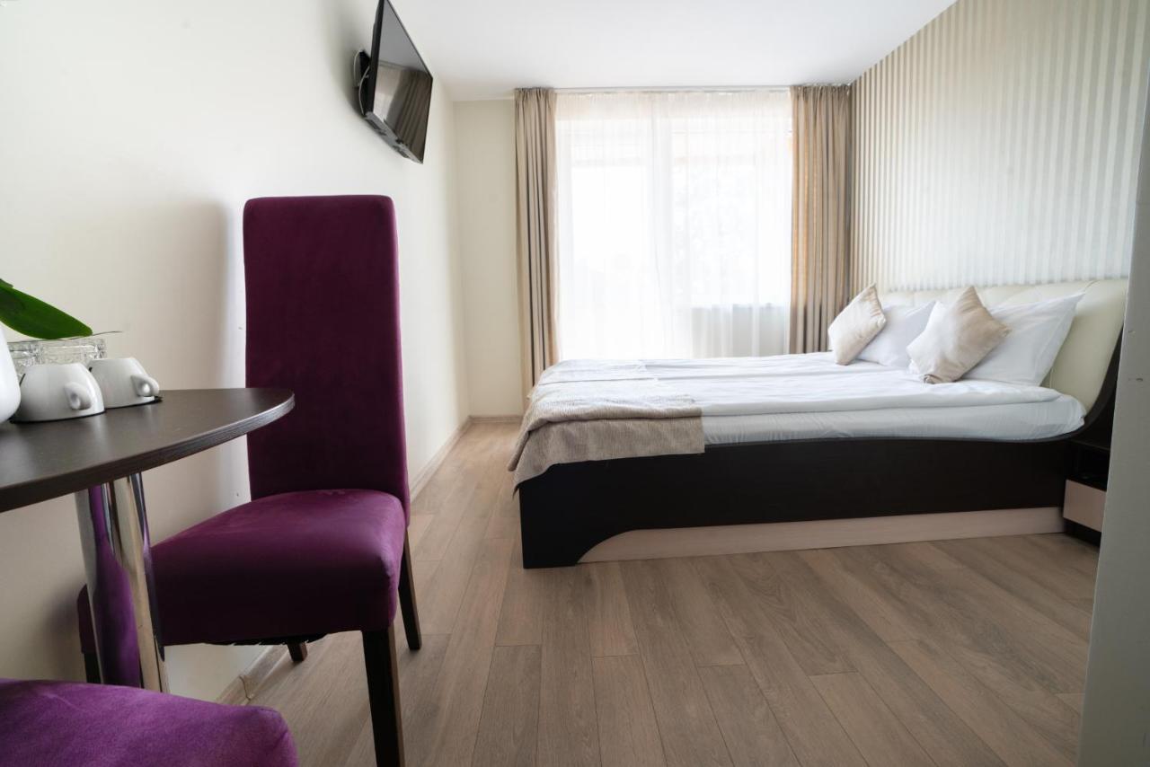 Floros Simfonija Hotel Sventoji Bagian luar foto