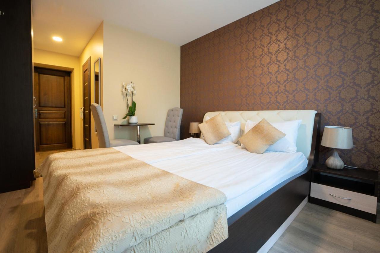 Floros Simfonija Hotel Sventoji Bagian luar foto